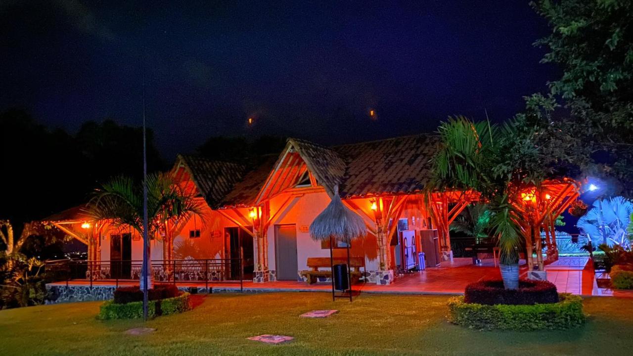 La Victoria Hotel Campestre 킴바야 외부 사진